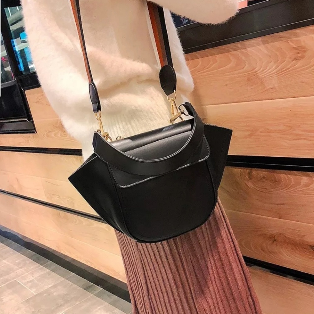 NEW REIMS Leather Shoulder Crossbody Wrist Purse - Picture 3 of 7